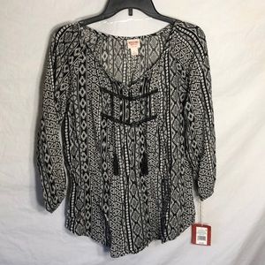 New With Tags Mossimo Blouse size Large